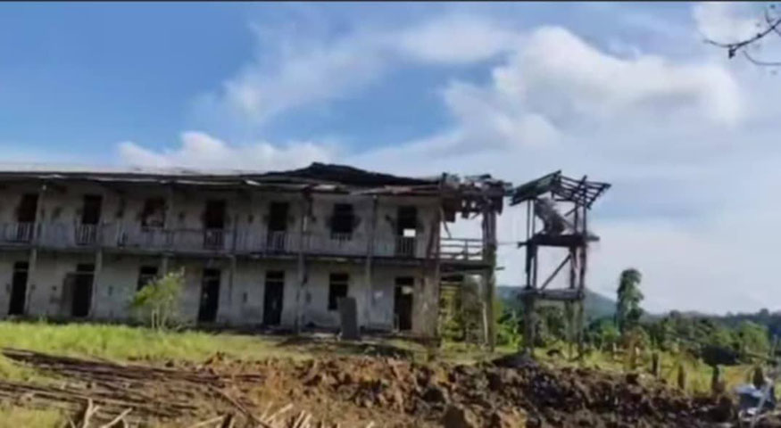 ပင်လည်ဘူးမြို့နယ်က စာသင်ကျောင်းကို စစ်တပ်ဗုံးကြဲသဖြင့် ဆရာမ ၁ ဦး သေဆုံး