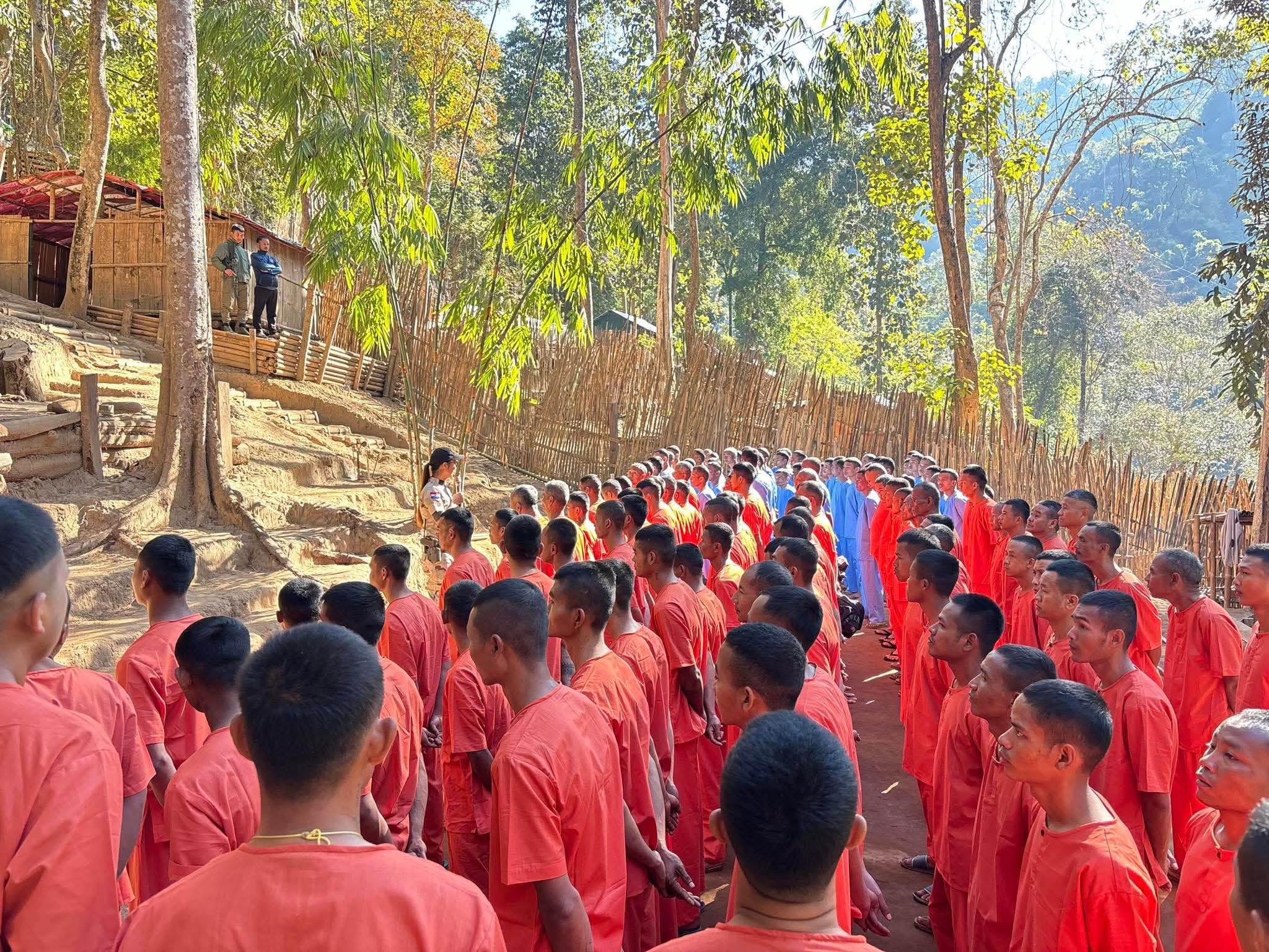 ကရင်နီအမျိုးသားနေ့အထိမ်းအမှတ်အဖြစ် အကျဉ်းသား ၁၇၆ ဦးကို လျှော့ပေါ့လွတ်ငြိမ်းခွင့်ပေး