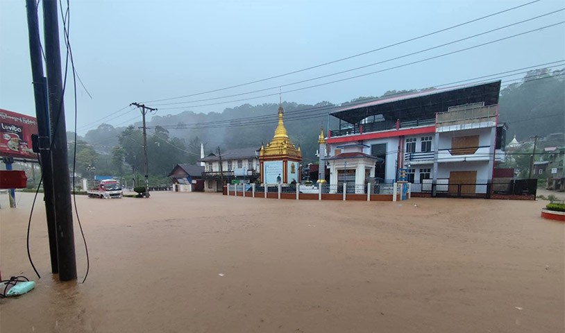 ၂၄ နာရီအတွင်း နေရာအနှံ့ မိုးထစ်ချုန်းရွာနိုင်၊ မိုးကုတ်မြို့ ရပ်ကွက်အချို့ရေကြီး၊