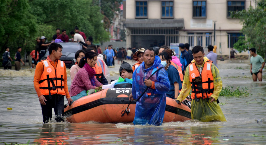 အိန္ဒိယတွင် မိုးသည်းထန် ရေကြီးပြီး လူ ၅ ဦး သေဆုံး