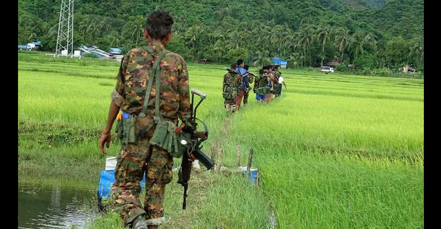 ခလရ ၁၅ မှ ထွက်ပြေးသူ ၃၀ ကျော်၏ လစာကို ဒုတိုင်းမှူးနှင့်တပ်ရင်းမှူးက ထုတ်စား