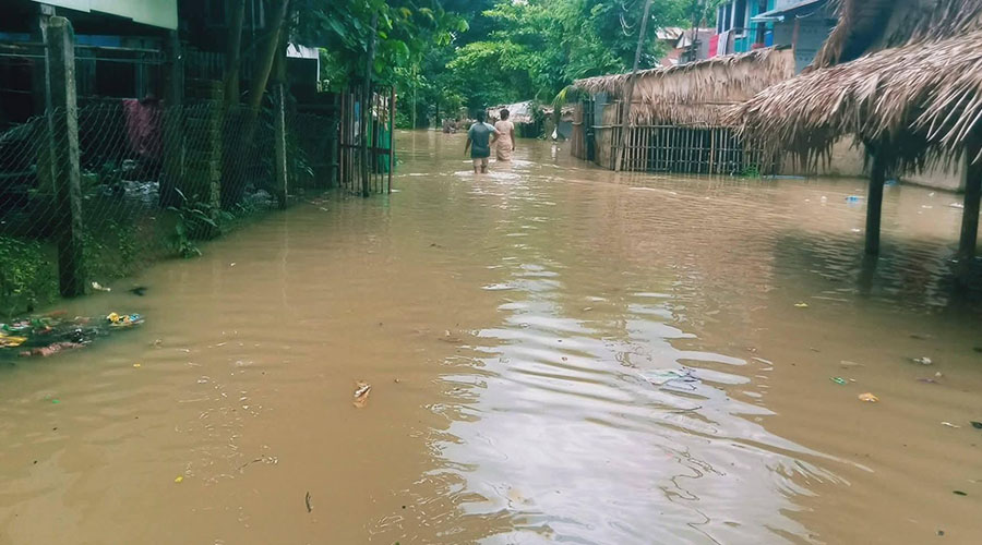 ပဲခူးမြို့တွင် မြစ်ရေကြီးပြီး အနိမ့်ပိုင်းရပ်ကွက်အချို့ ရေစတင်ဝင်ရောက်