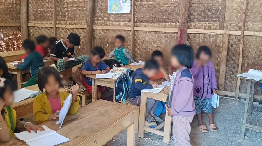 ကရင်နီ စာသင်ကျောင်း ၆၀၀ ခန့်အတွက် ဖတ်စာအုပ်များ လိုအပ်