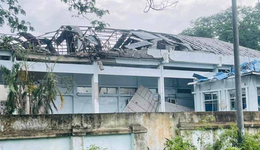 သီပေါကို စစ်တပ်ဗုံးကြဲသဖြင့် ဆေးရုံနှင့် ရုံးပျက်စီး