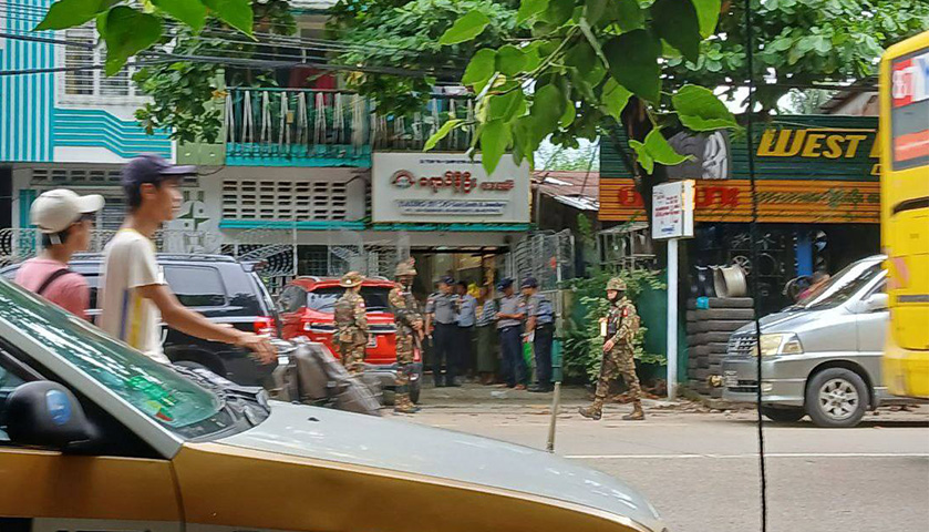 တောင်ဥက္ကလာ၊ အင်းဝမှတ်တိုင်အနီးရှိ ရောင်နီဦးရွှေဆိုင် ဓားပြတိုက်ခံရ