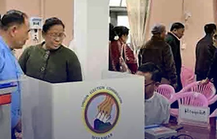 ရွေးကောက်ပွဲကျင်းပရန် စစ်ကောင်စီကို ဖျက်သိမ်းပြီး ကြားကာလအစိုးရဖွဲ့နိုင်ဟု လေ့လာသူများ ခန့်မှန်း 