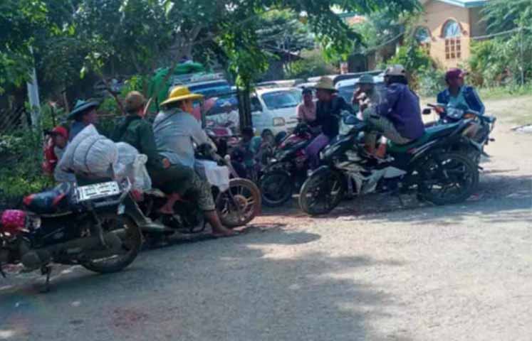 ချောင်းဦးတွင် စစ်တပ်လက်နက်ကြီးကြောင့် ပြည်သူ‌ ၂ ဦးသေဆုံးပြီး ၁၁ ဦး ဒဏ်ရာရ