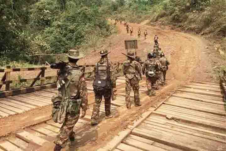 နောက်ပြန်ဆုတ်သူများ ပစ်ခတ်သတ်ဖြတ်ခံရဟု အလင်းဝင် ပြည်သူ့စစ်တပ်သား ပြော 