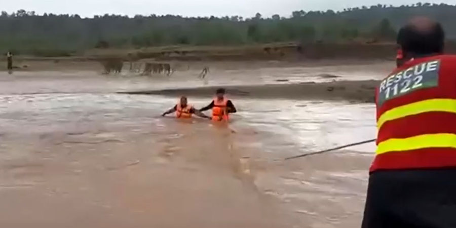ပါကစ္စတန်တွင် မိုးကြီးပြီး တရက်အတွင်း ၆၃ ဦး သေဆုံး၊ ၃၀၀ နီးပါးဒဏ်ရာရ