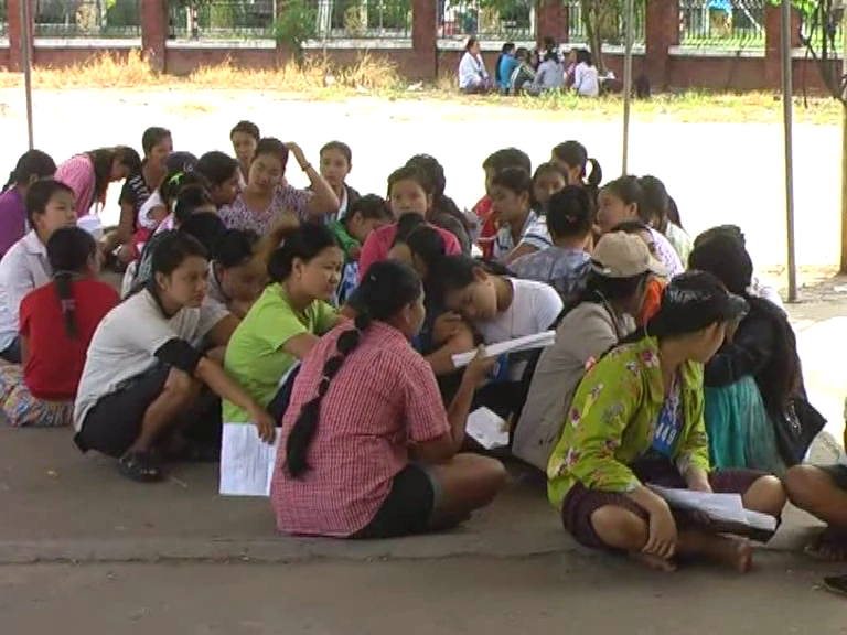 မဲေဆာက္တြင္ ေရႊ႕ေျပာင္းအလုပ္သမားမ်ားကုိ တရား၀င္အလုပ္လုပ္ခြင့္ႏွင့္ ေနထိုင္ခြင့္ တုိးျမႇင့္
