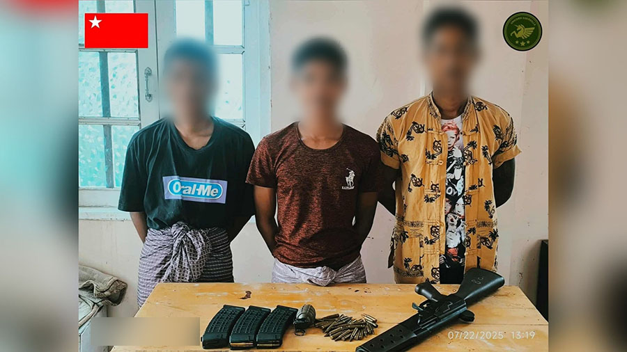 မင်းကွန်းတွင် စစ်ကောင်စီတပ်သားသစ် ၃ ဦး အလင်းဝင်