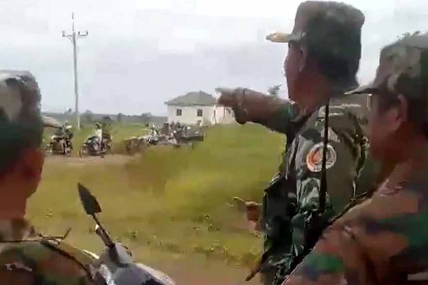 ထိုင်း-ကမ္ဘောဒီးယား ပစ်ခတ်မှု ထိုင်းပြည်သူ ၉ ဦး သေဆုံးပြီး ၁၄ ဦး ဒဏ်ရာရ၊ လူ သောင်းနှင့်ချီ စစ်ဘေးရှောင်
