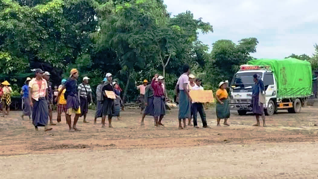 လေကြောင်းရန်ကြောင့် ရေလည်မော်ဆိပ်ကမ်းကို ပြန်မဖွင့်ရန် ဒေသခံများ ဆန္ဒပြ