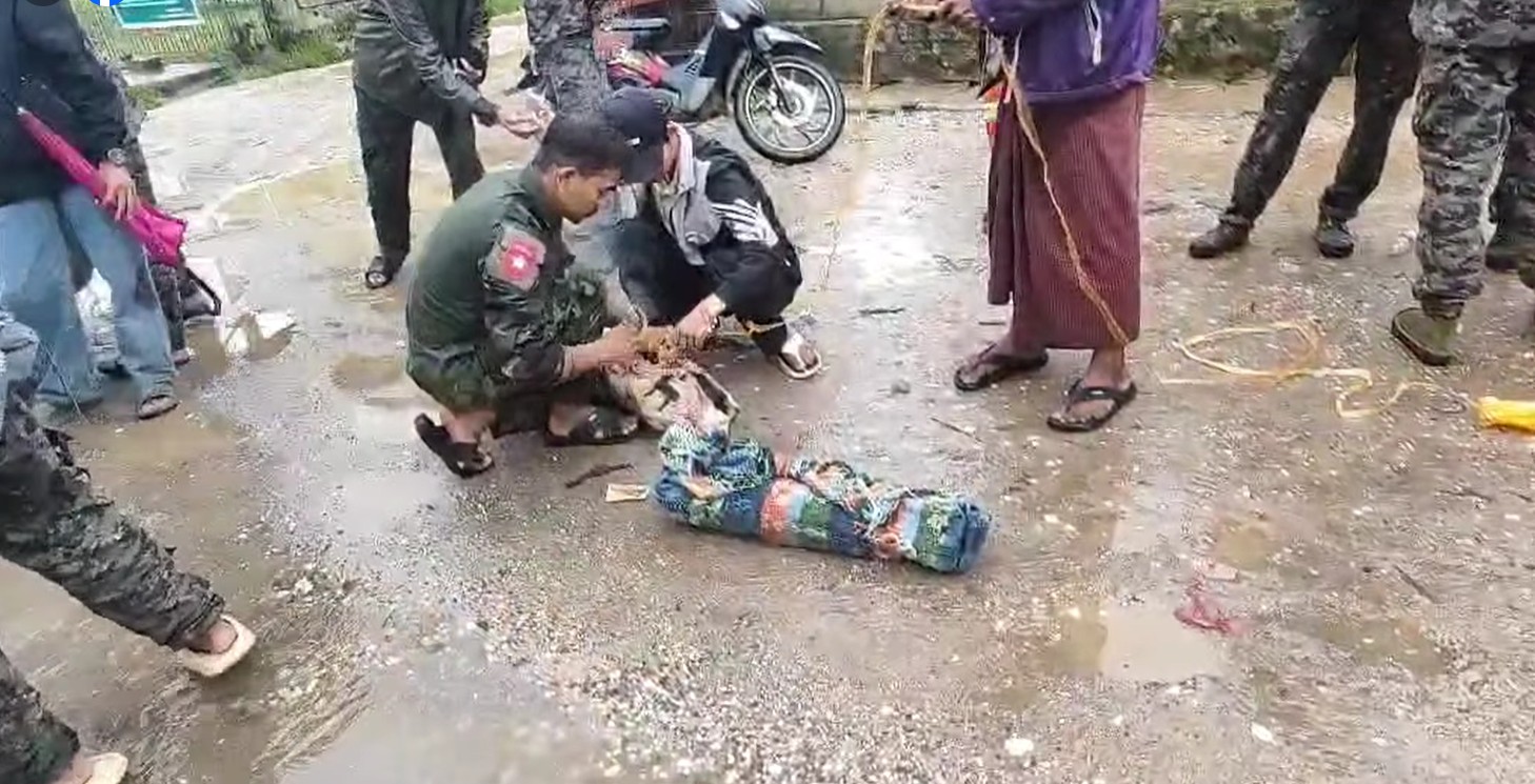 မိုးကုတ်တွင် မပေါက်ကွဲဘဲကျန်ခဲ့သည့် ပေါင် ၂၅၀ ဗုံး ၁ လုံး တွေ့ရှိ 