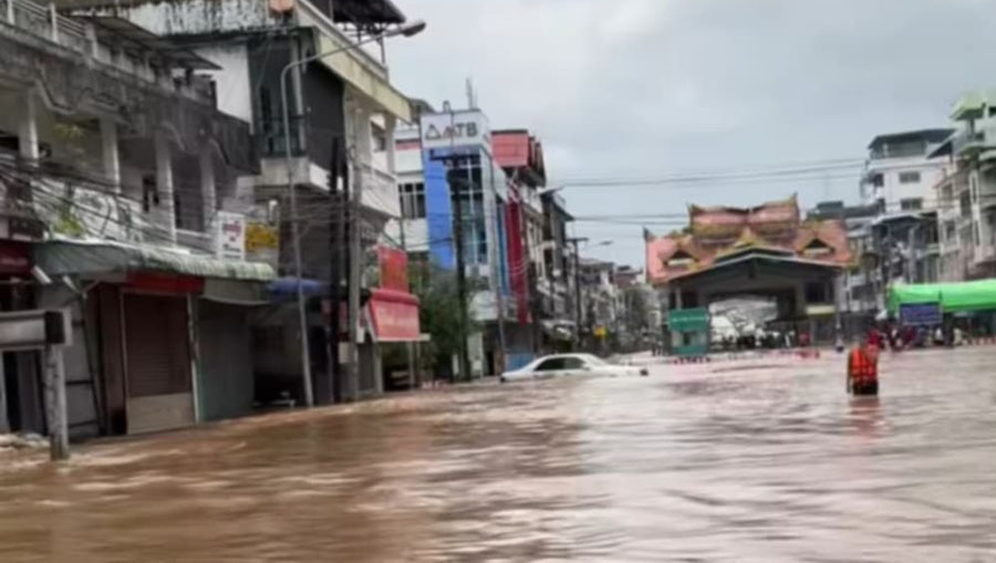 မြဝတီတွင် ရေကြီးပြီး မြန်မာ-ထိုင်း အမှတ် ၁ တံတား ယာယီပိတ်