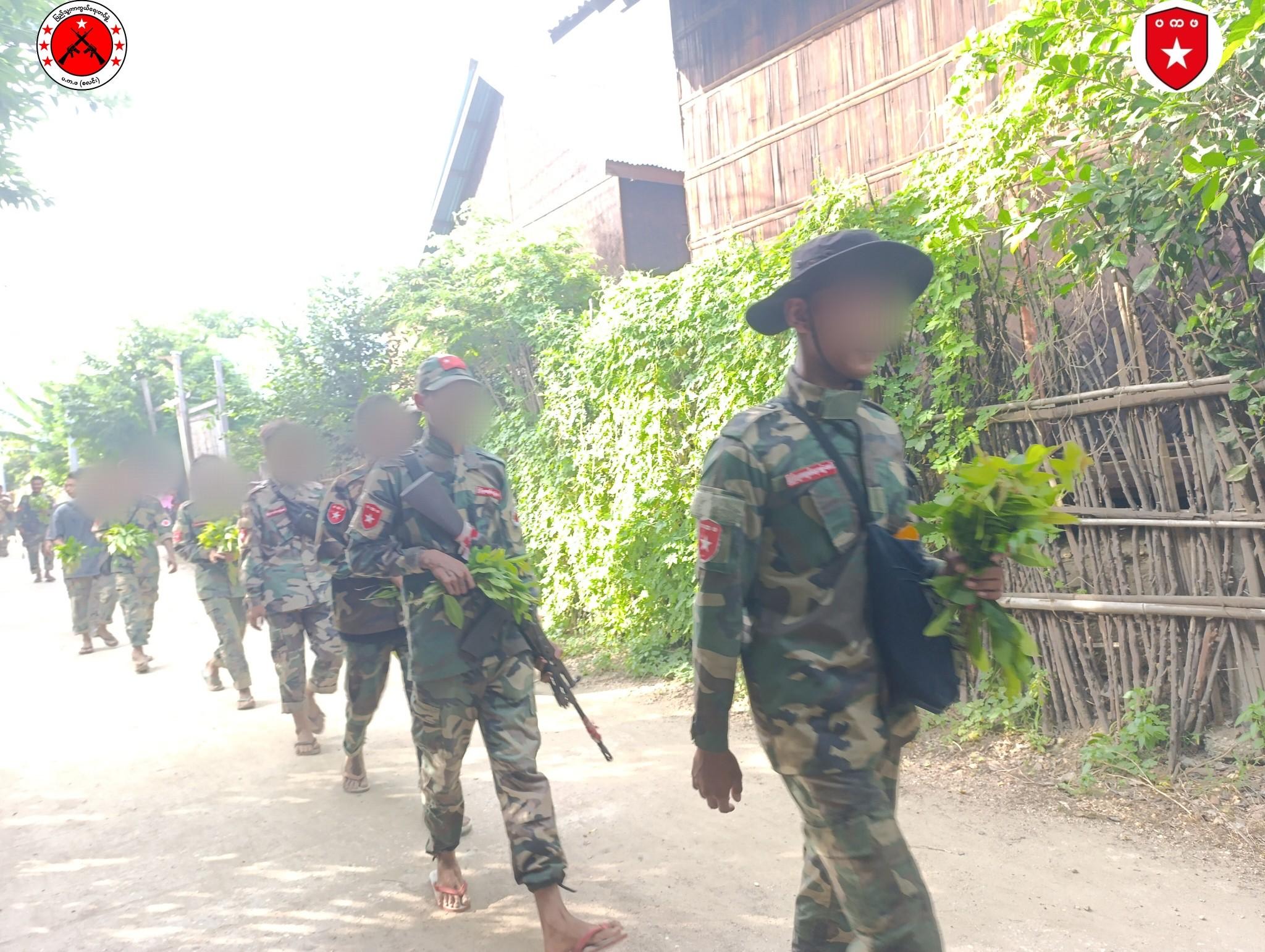 စလင်းမြို့နယ်၌ စစ်မှုထမ်းခိုင်းရန် အမျိုးသား ၂၀ ကျော်ကို စစ်တပ်ကဖမ်းဆီး 