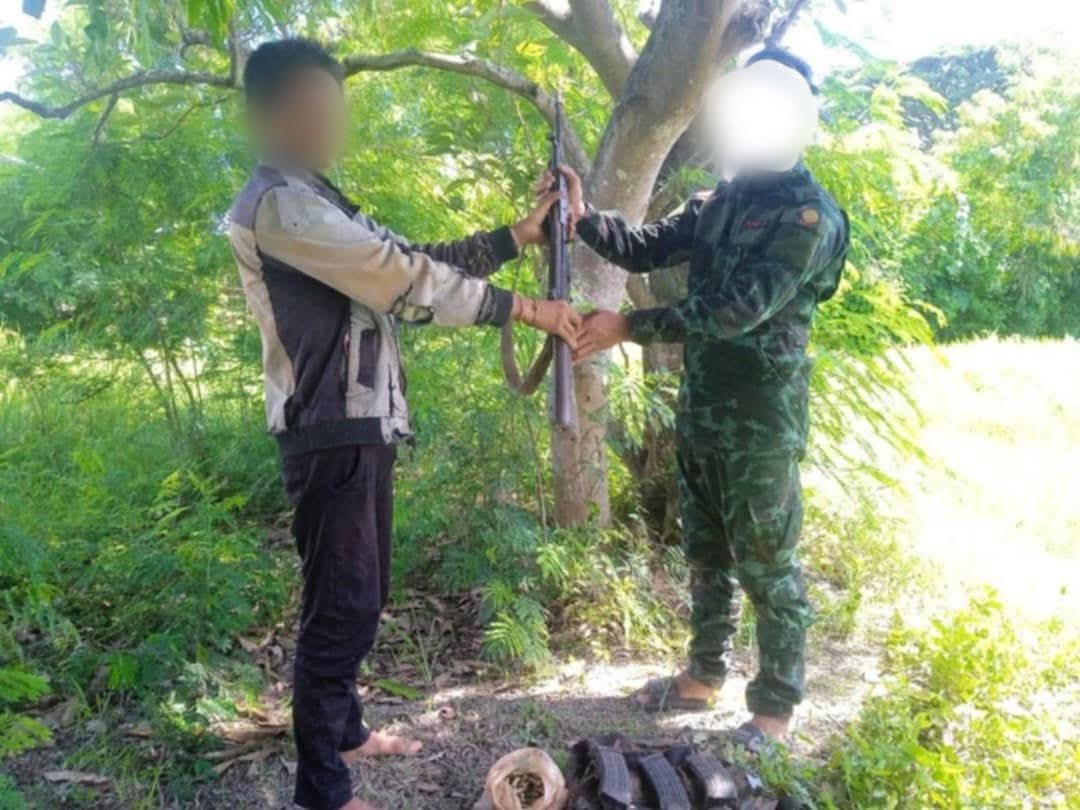 အဓမ္မစုဆောင်းခံရသည့် စစ်မှုထမ်းတပ်သား ၁ ဦး KNDF ထံ လက်နက်နှင့် အလင်းဝင်