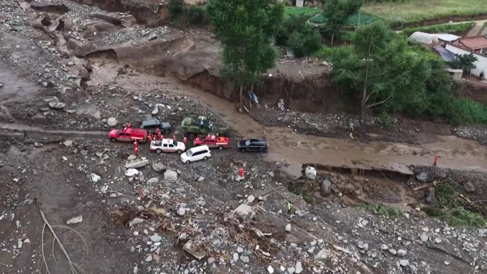 တရုတ်နိုင်ငံ ဂန်စုပြည်နယ် ရေကြီးမှုကြောင့် သေဆုံးသူ ၁၅ ဦး ရှိလာ