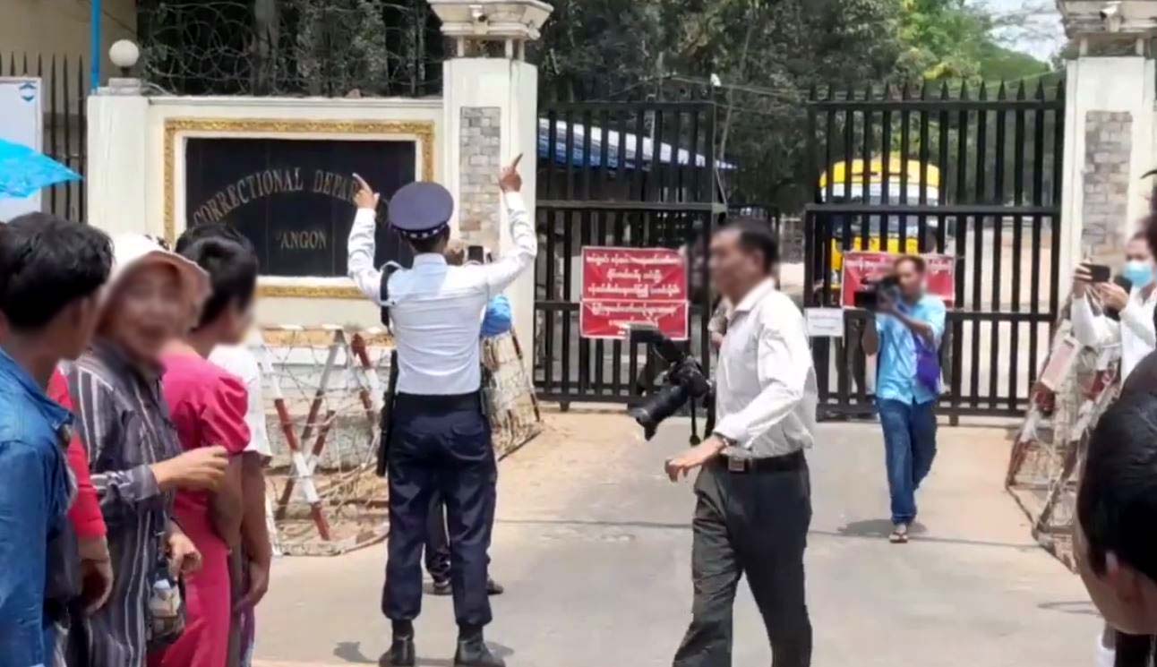 လွတ်ရက်စေ့ပြီး ထောင်ဘူးဝတွင် ပြန်ဖမ်းခံရသည့် နိုင်ကျဉ်း ၇၄ ဦးရှိ