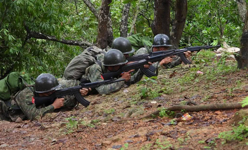 ကျောက်ဖြူမြို့အနှံ့ တိုက်ပွဲ ဆက်ဖြစ်နေ