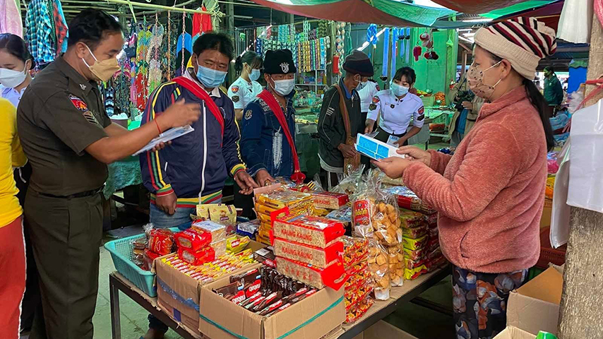 တရုတ်လူမျိုးများထံက လာဘ်ငွေယူပြီး မှတ်ပုံတင်လုပ်ပေးသည့် လားရှိုး လဝက ဦးစီးမှူး ပြောင်းရွှေ့ခံရ 
