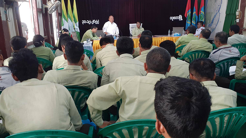 ငပုတောတွင် စစ်မှုထမ်း လူစုမပေးနိုင်သည့် အုပ်ချုပ်ရေးမှူး ၁၈ ဦးကို ခြိမ်းခြောက် ဆင့်ခေါ် 