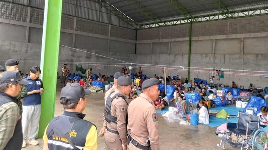 လေကြောင်းဗုံးကြဲမှုကြောင့် ထိုင်းဘက် ထွက်ပြေး စစ်ရှောင်သူ ၃၈၇ ဦး အိမ်မပြန်နိုင်သေး