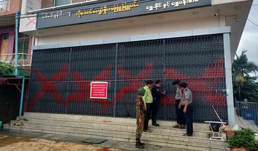 နောင်ချိုမြို့ရှိ ဗလီနှင့် ဟိန္ဒူဘုရားကျောင်း အပါအဝင် အဆောက်အအုံ ၂၀ ခန့်ကို စစ်တပ်က ချိပ်ပိတ်