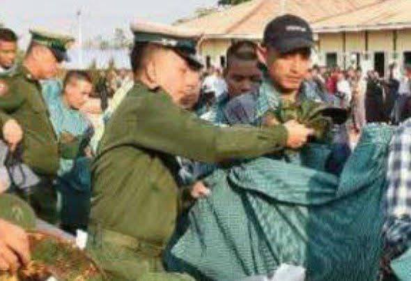 ပုသိမ်တွင် လူငယ် ၁၁ ဦးကို စစ်မှုထမ်းရန် အဓမ္မဖမ်းခေါ်