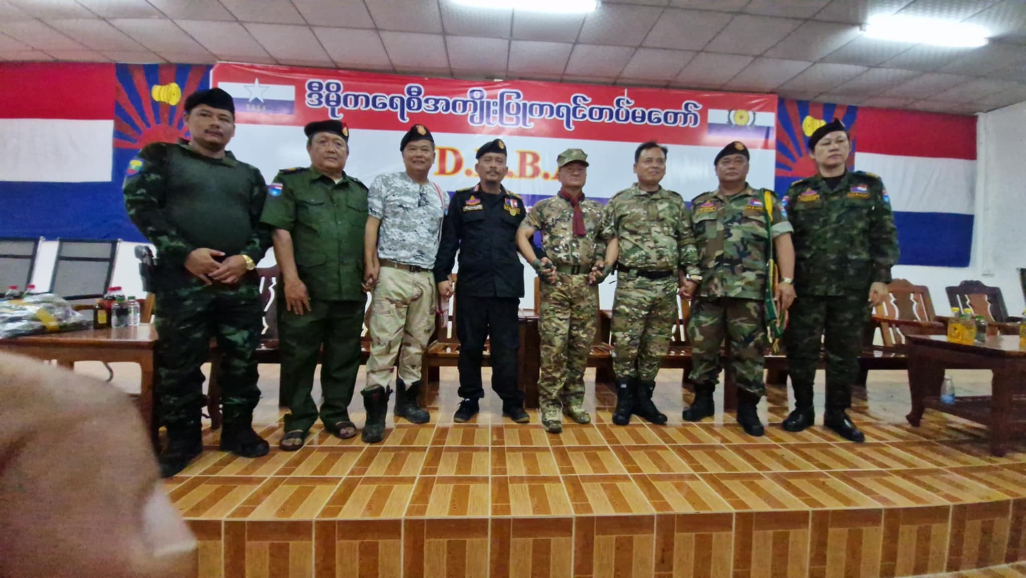 ကရင်လက်နက်ကိုင်အချင်းချင်း ညီညွတ်ရေး DKBA နှင့် BGF ဆွေးနွေး