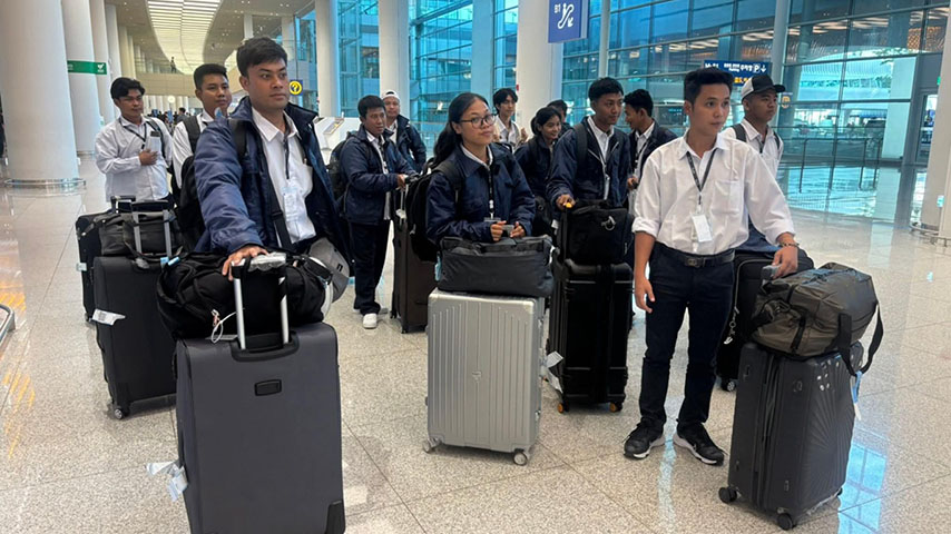 တောင်ကိုရီးယားကို မြန်မာအမျိုးသမီးလုပ်သား ၂ ဦး အပါအဝင် ၇၁ ဦးသွားရောက် 
