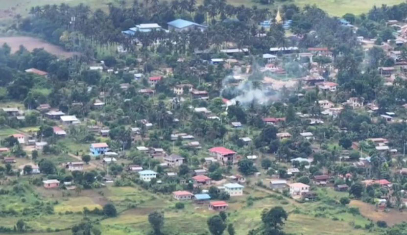 စစ်တပ်နှင့် PNO က မီးရှို့သဖြင့် ဆီဆိုင်က နေအိမ် ၁၀၀ ကျော် မီးလောင်