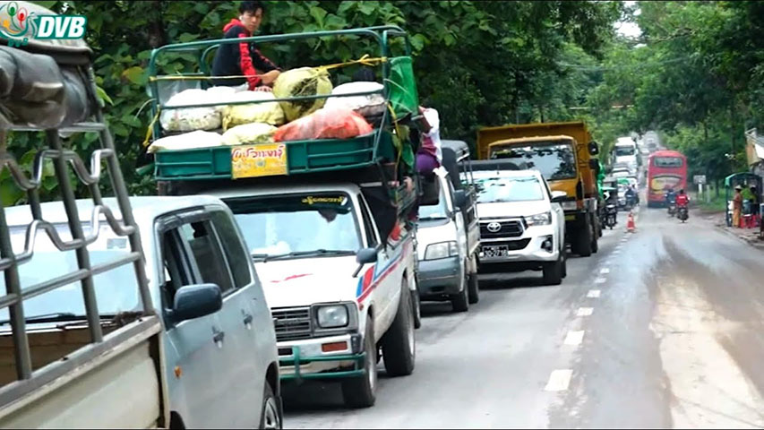 ဘားအံတွင် ဖမ်းဆီးခံ ထိုင်းကုန်ပစ္စည်းတင်ယာဉ် ၂၀၀  ခန့်အနက် ယာဉ်အချို့ ဒဏ်ငွေဆောင်ပြီး ထွက်ခွင့်ရ 