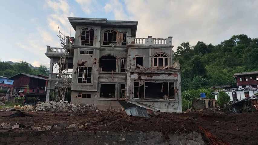 မိုးကုတ်တွင် စစ်တပ် ဗုံးကြဲမှုကြောင့် ပြည်သူ ၁ ဦး ဒဏ်ရာရ
