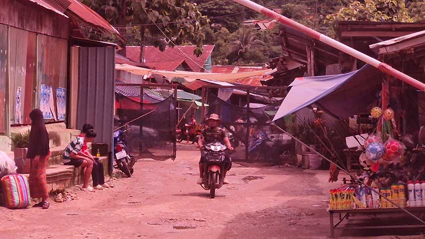 ထိုင်းအစိုးရကအလုပ်လုပ်ခွင့်ပြုလိုက်သဖြင့် စားဝတ်နေရေးအဆင်ပြေလာရန် မြန်မာဒုက္ခသည်များ မျှော်လင့်   