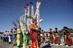 မေနာ္ပြဲကို ကန္႔ကြက္သည့္ လက္မွတ္ ျပည္နယ္ ၀န္ႀကီးခ်ဳပ္ထံပို႔