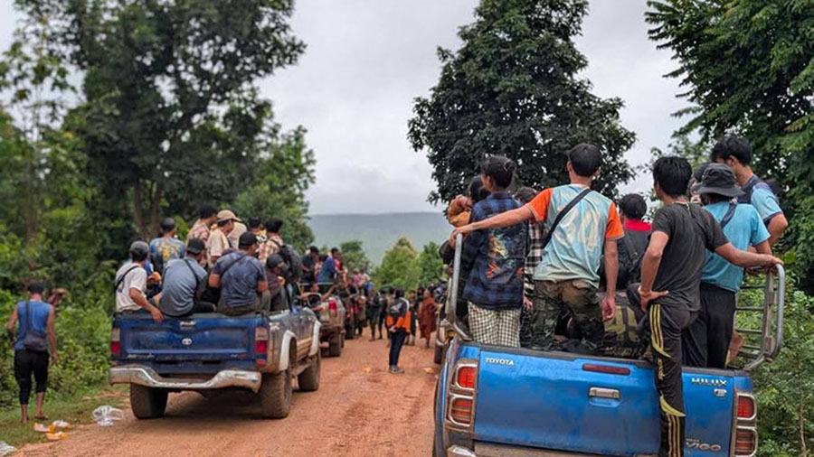 ဖယ်ခုံနှင့် ဒီးမော့ဆိုကို စစ်ဘေးရှောင် သောင်းချီထပ်ရောက်လာပြီး စားနပ်ရိက္ခာလိုအပ်