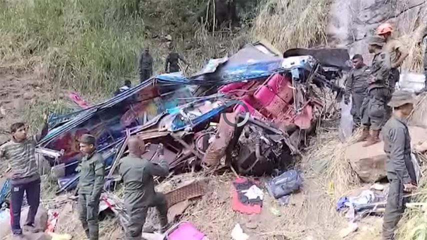 သီရိလင်္ကာတွင် ဘတ်စ်ကားလမ်းချော်ကျမှုကြောင့် လူ ၁၅ ဦး သေဆုံး