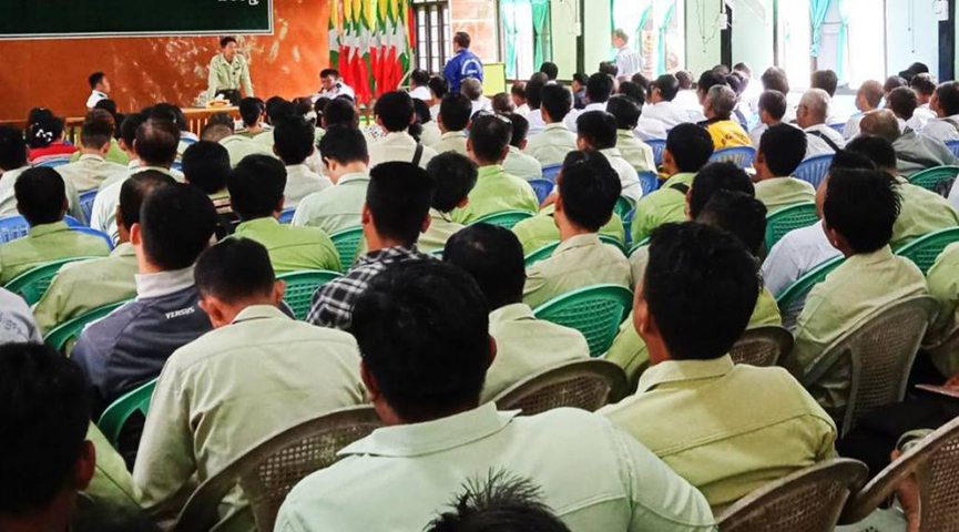 ငပုတောတွင် စစ်မှုထမ်းလူစုမပေးနိုင်သည့် ကျေးရွာအုပ်ချုပ်ရေးမှူး ၄ ဦး ဖမ်းဆီးခံရ