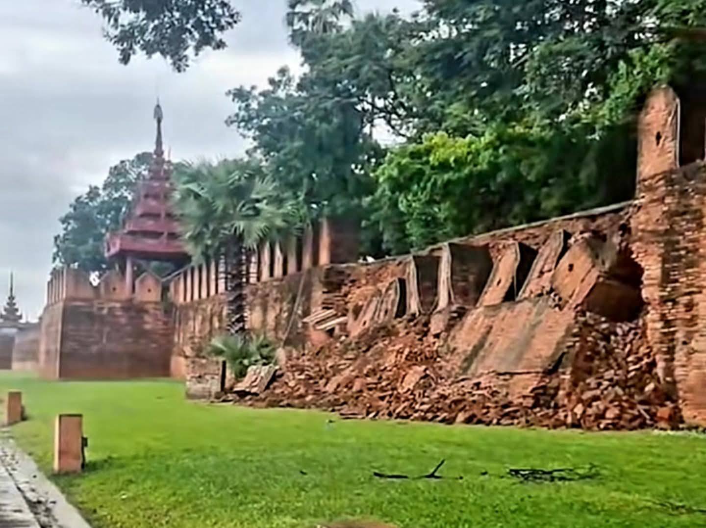 မိုးရွာသွန်းမှုဒဏ်ကြောင့် မန္တလေးက နန်းမြို့ရိုးတချို့ ပြိုကျ