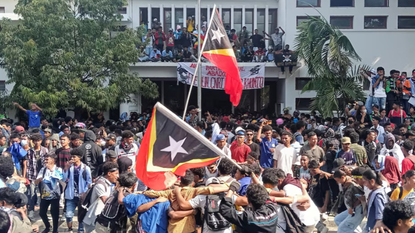 ဆန္ဒပြမှုများကြောင့် အရှေ့တီမော အမတ်များကို ကားအခမဲ့ပေးမည့်အစီအစဉ် ဖျက်သိမ်း