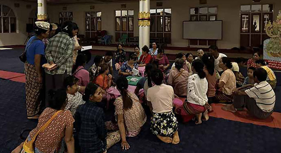 တိုက်ပွဲကြောင့် ကျောက်မဲမြို့ခံများ အိုးအိမ်စွန့်ပြီး စစ်ဘေးရှောင်