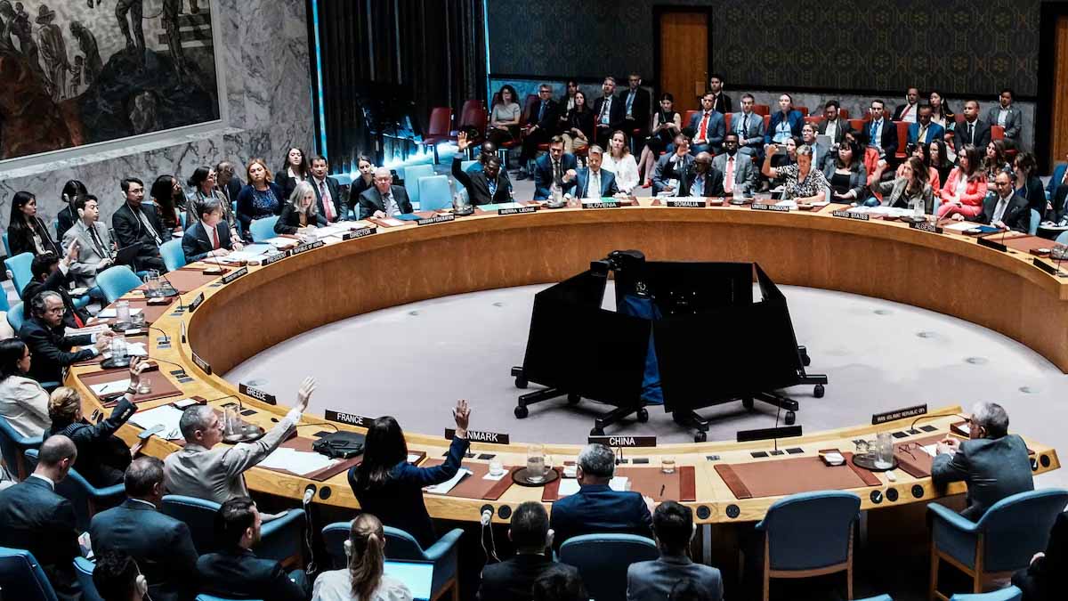 အီရန်အပေါ်  ပိတ်ဆို့အရေးယူမှု ရုပ်သိမ်းရေး ကုလလုံခြုံရေးကောင်စီ၌ သဘောတူညီမှုမရ