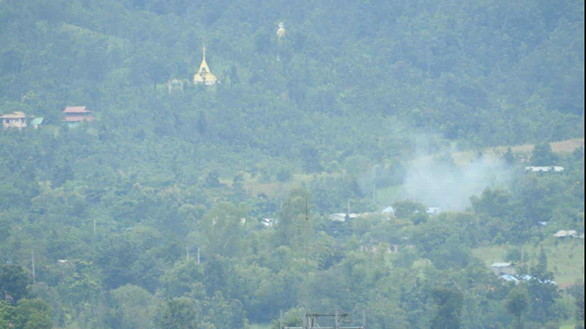 လေးကေ့ကော်တိုက်ပွဲ ၄ ရက်မြောက်ဆက်ဖြစ်၊ စစ်တပ်က တိုက်လေယာဥ်ဖြင့် ဗုံးကြဲ