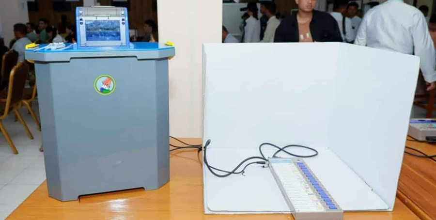 ကြိုတင်မဲပေးရန် ဒူဘိုင်းရောက်မြန်မာများကို စစ်ကောင်စီသံရုံးက ပတ်စ်ပို့အေးဂျင့်ကတဆင့် ဖိအားပေး