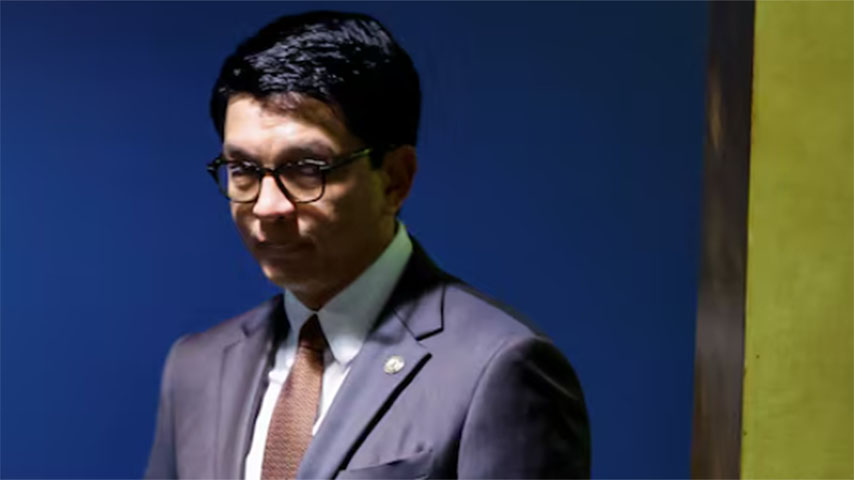 မက်ဒါဂက်စ်ကာ အစိုးရဖျက်သိမ်းကြောင်း သမ္မတ ကြေညာ