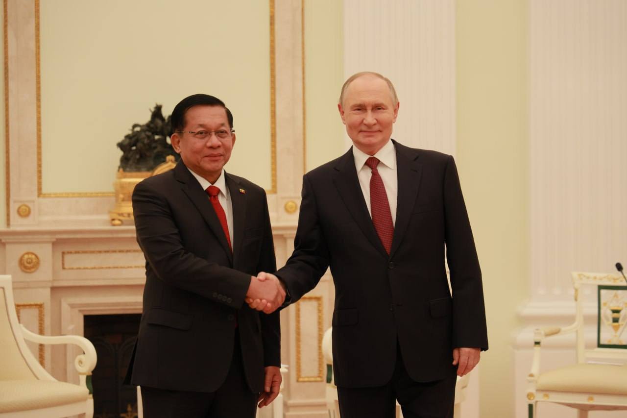 နိုင်ငံရေးသဘောထားကွဲလွဲမှုကို ပြည်ထောင်စုအကျိုးရည်မှန်းပြီး အမြင်ကျယ်ကျယ်ဖြင့် လုပ်ရန် စစ်ခေါင်းဆောင် ပြော