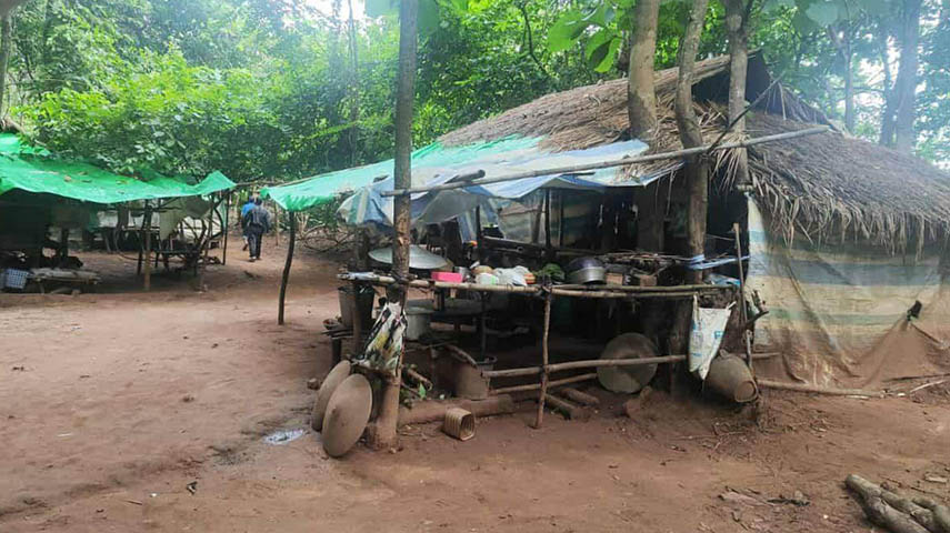 စစ်တပ် စစ်ကြောင်းထိုး ပစ်ခတ်မှုကြောင့် ရေဦးနှင့် တန့်ဆည်က ဒေသခံများ စစ်ရှောင်နေရ