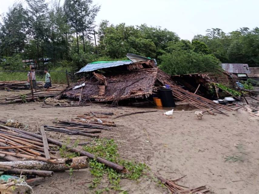 ဧရာဝတီတိုင်းတွင် လေပြင်းတိုက်ခတ်မှုကြာင့် နေအိမ်အလုံး ၃၀ ကျော် ပျက်စီး 