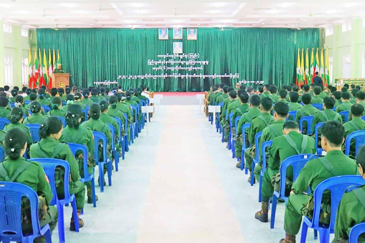 မှော်ဘီ အမှတ် ၁ တက္ကသိုလ်လေ့ကျင့်ရေးတပ် စစ်သင်တန်းသားများ စည်းပျက်ကမ်းပျက်ဖြစ်နေ 